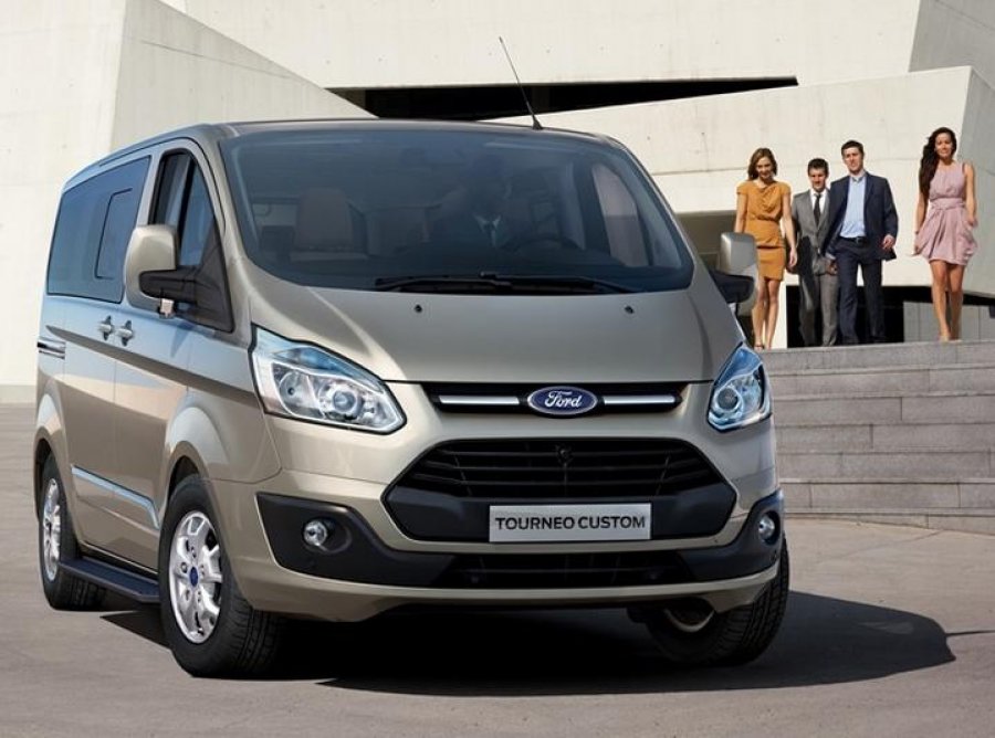 В России стартовали продажи Ford Transit Custom и Tourneo Custom